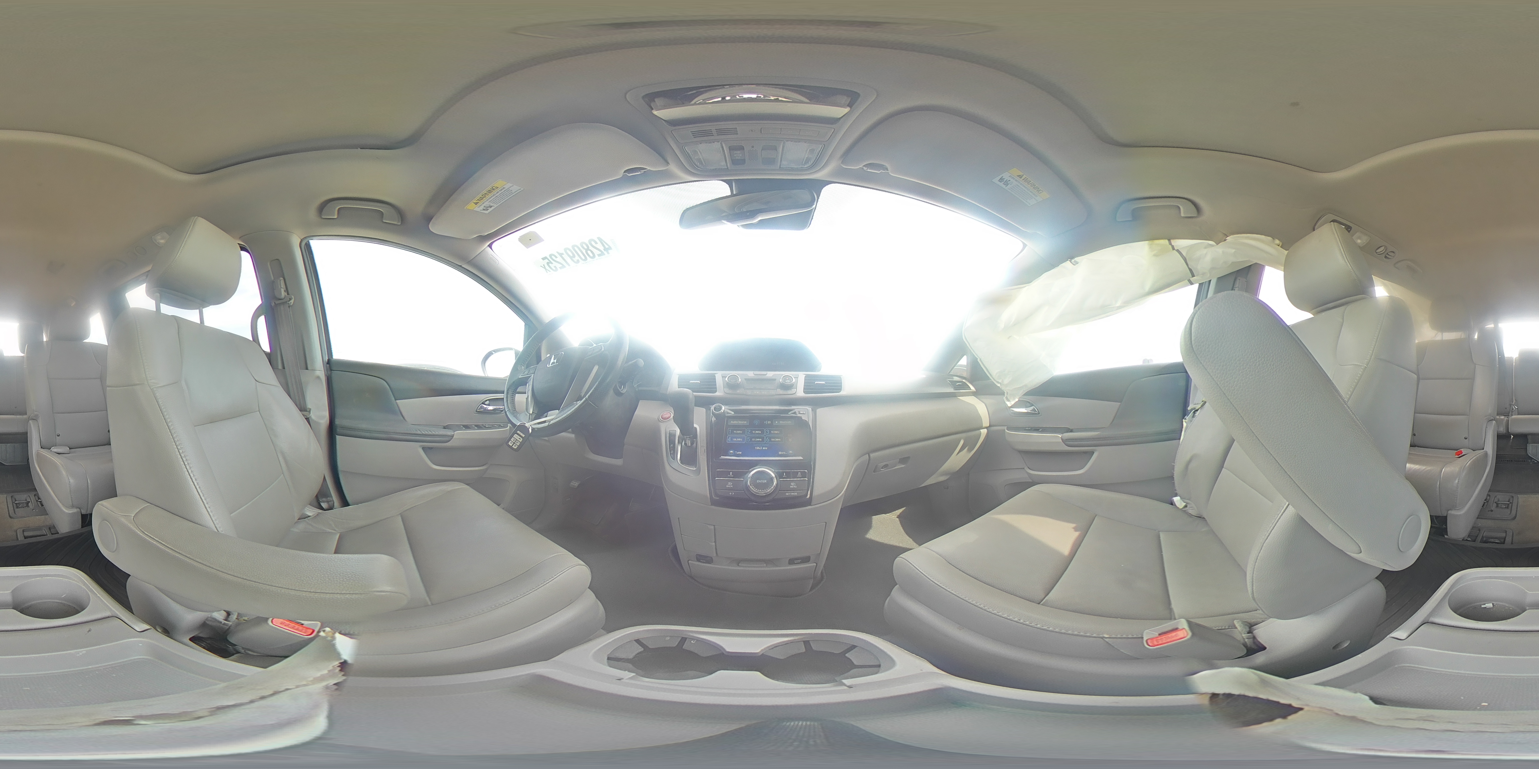 2017 Honda Odyssey - Image 14
