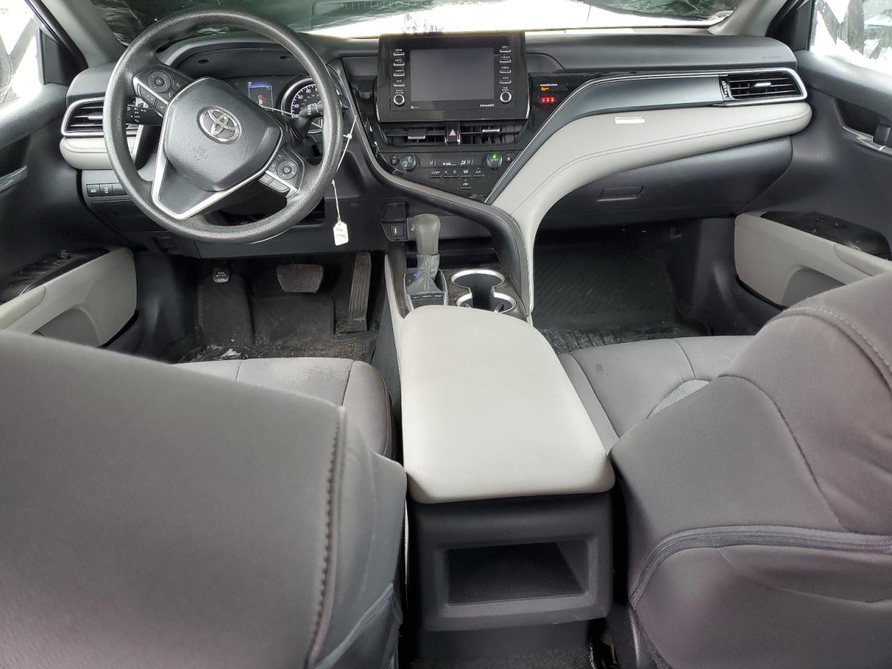 2022 Toyota Camry - Image 8