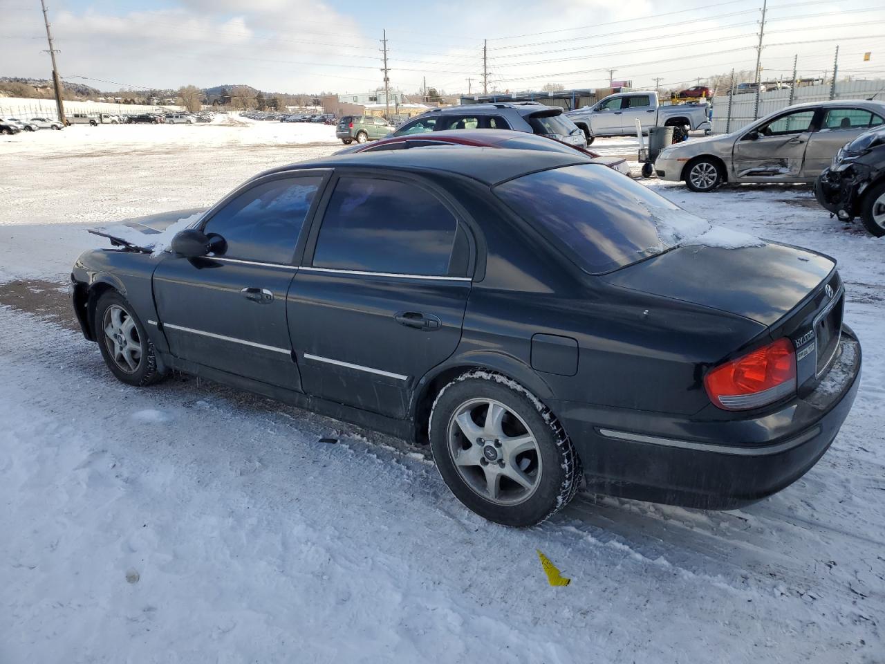 2005 Hyundai Sonata - Image 2