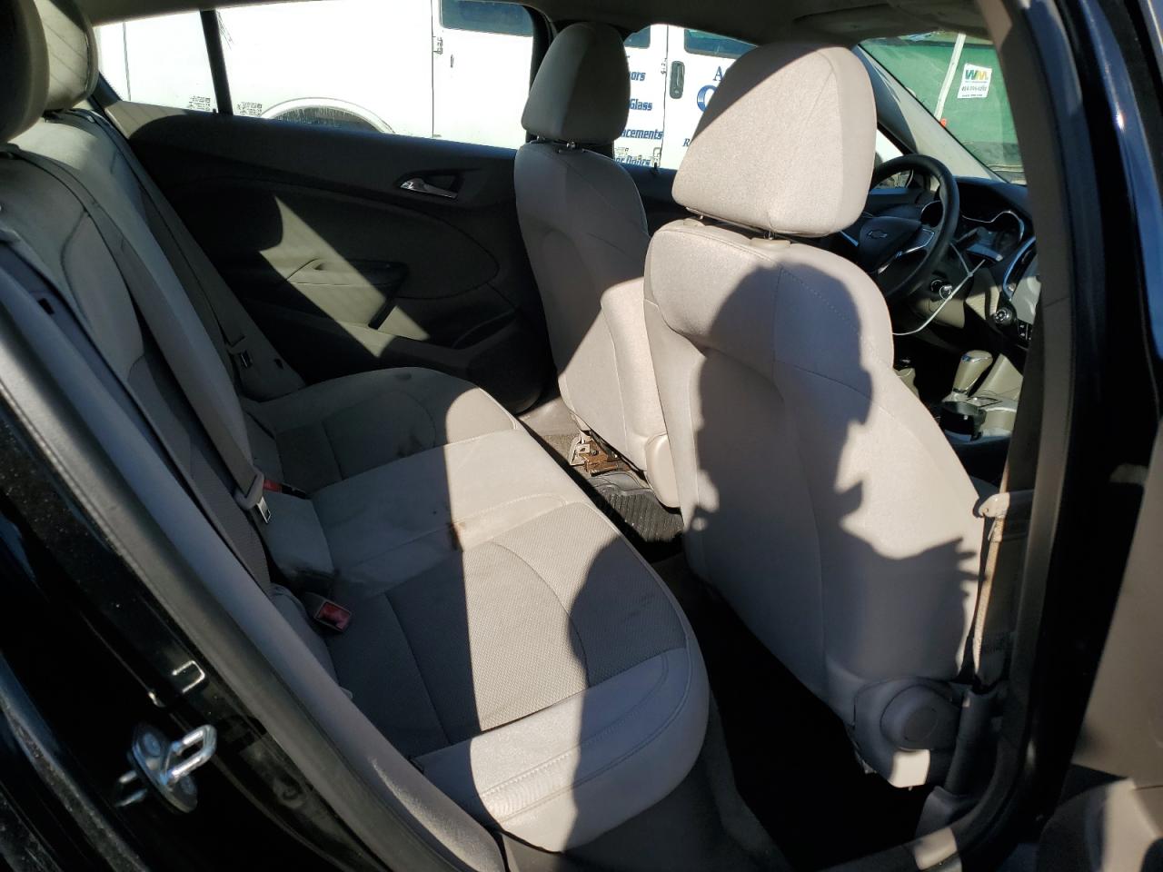 2017 Chevrolet Cruze - Image 10