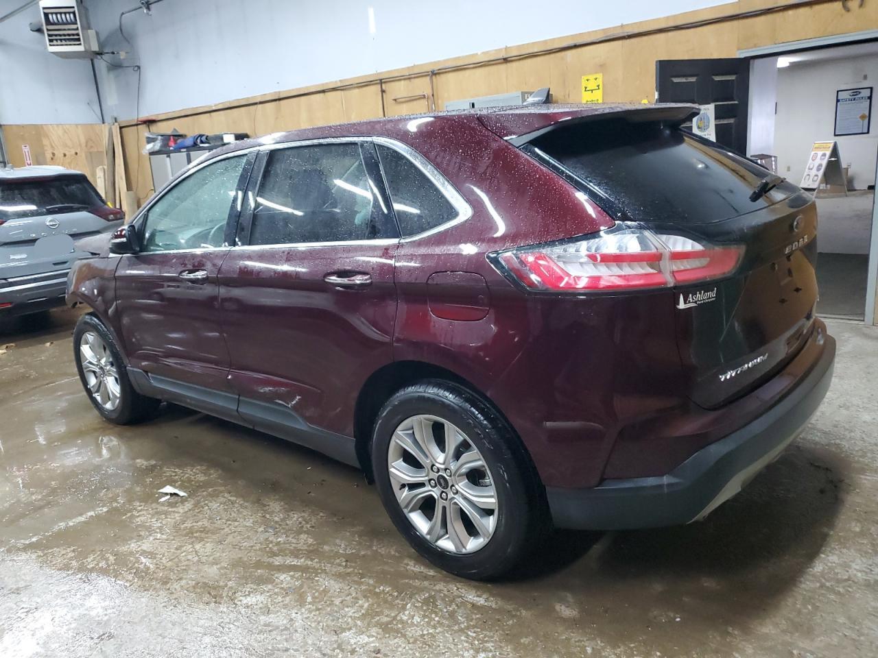 2023 Ford Edge - Image 2
