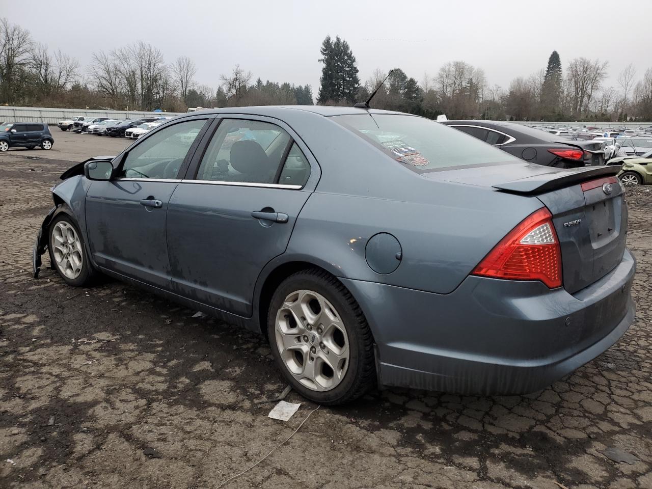 2011 Ford Fusion - Image 2
