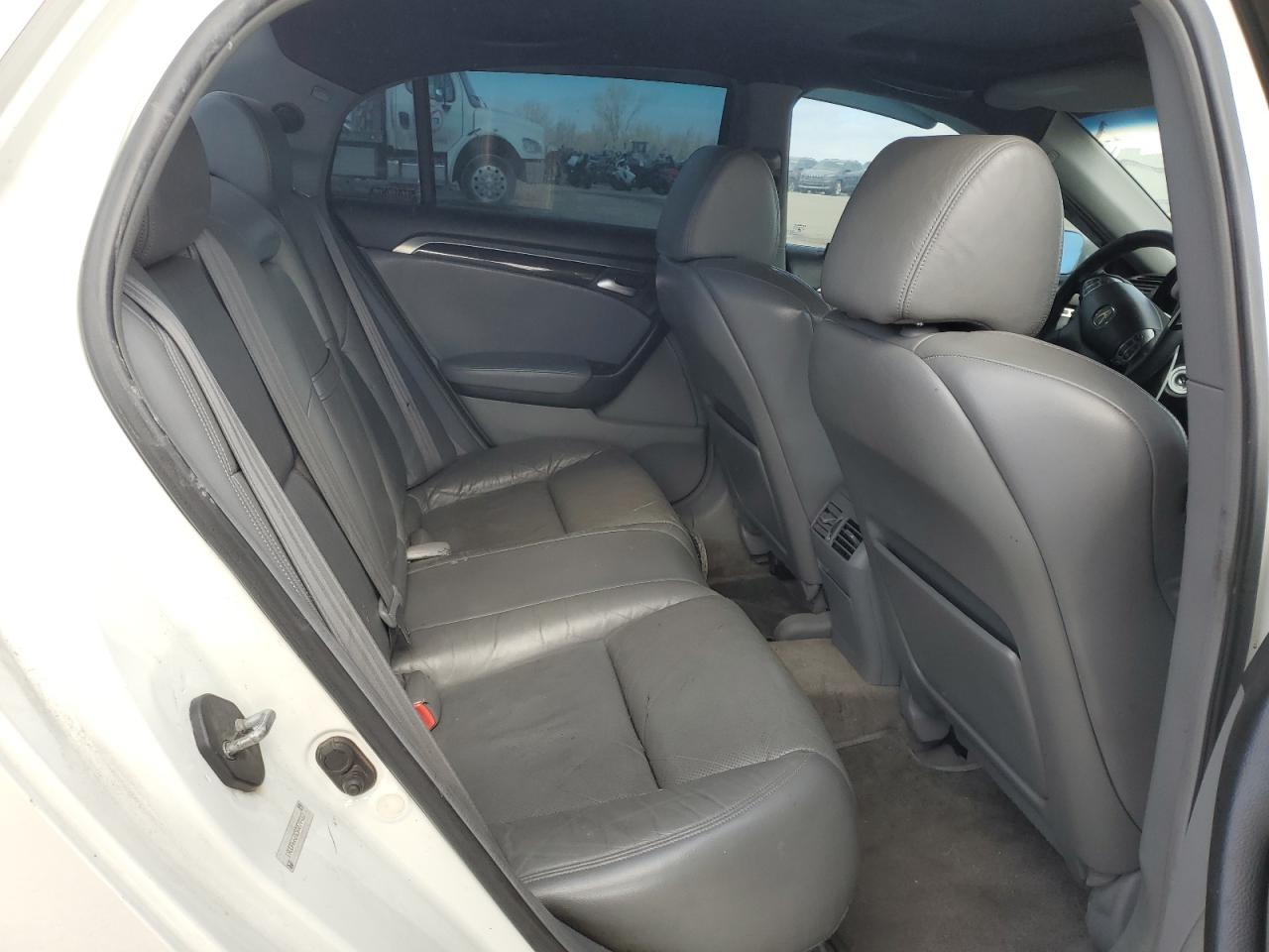 2005 Acura TL - Image 11