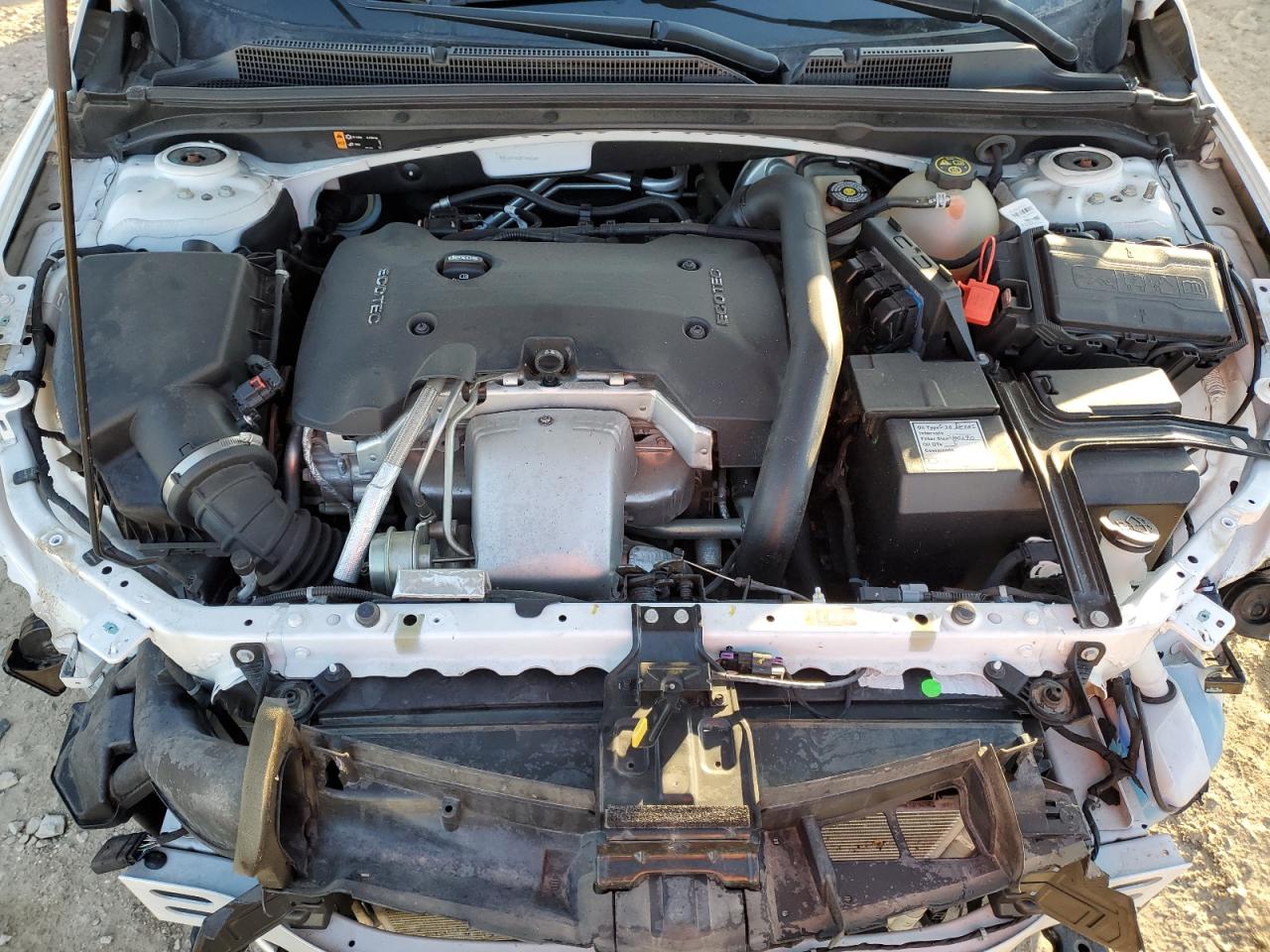 2016 Chevrolet Malibu - Image 13