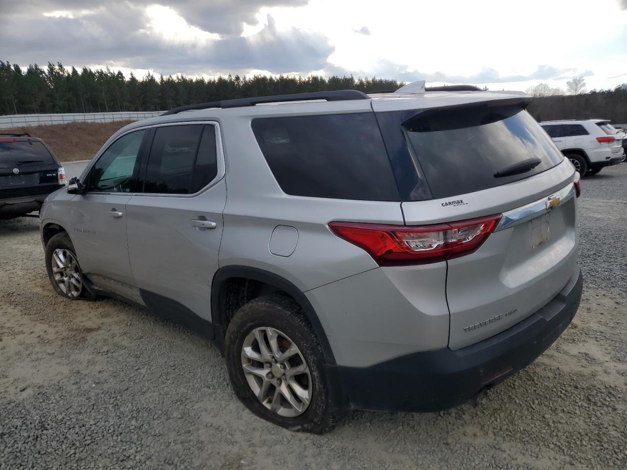 2019 Chevrolet Traverse - Image 2