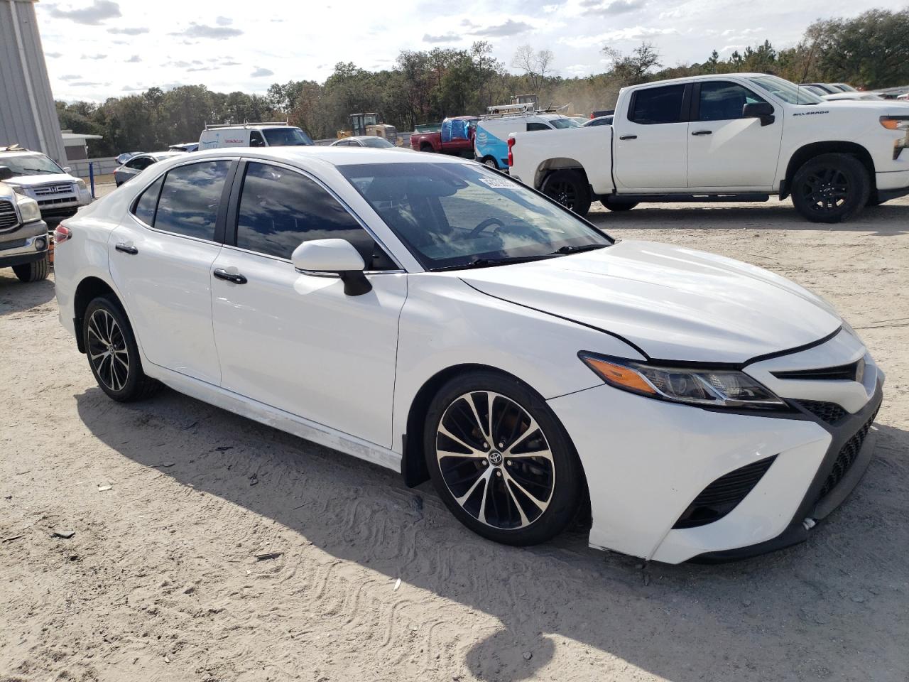 2018 Toyota Camry - Image 4