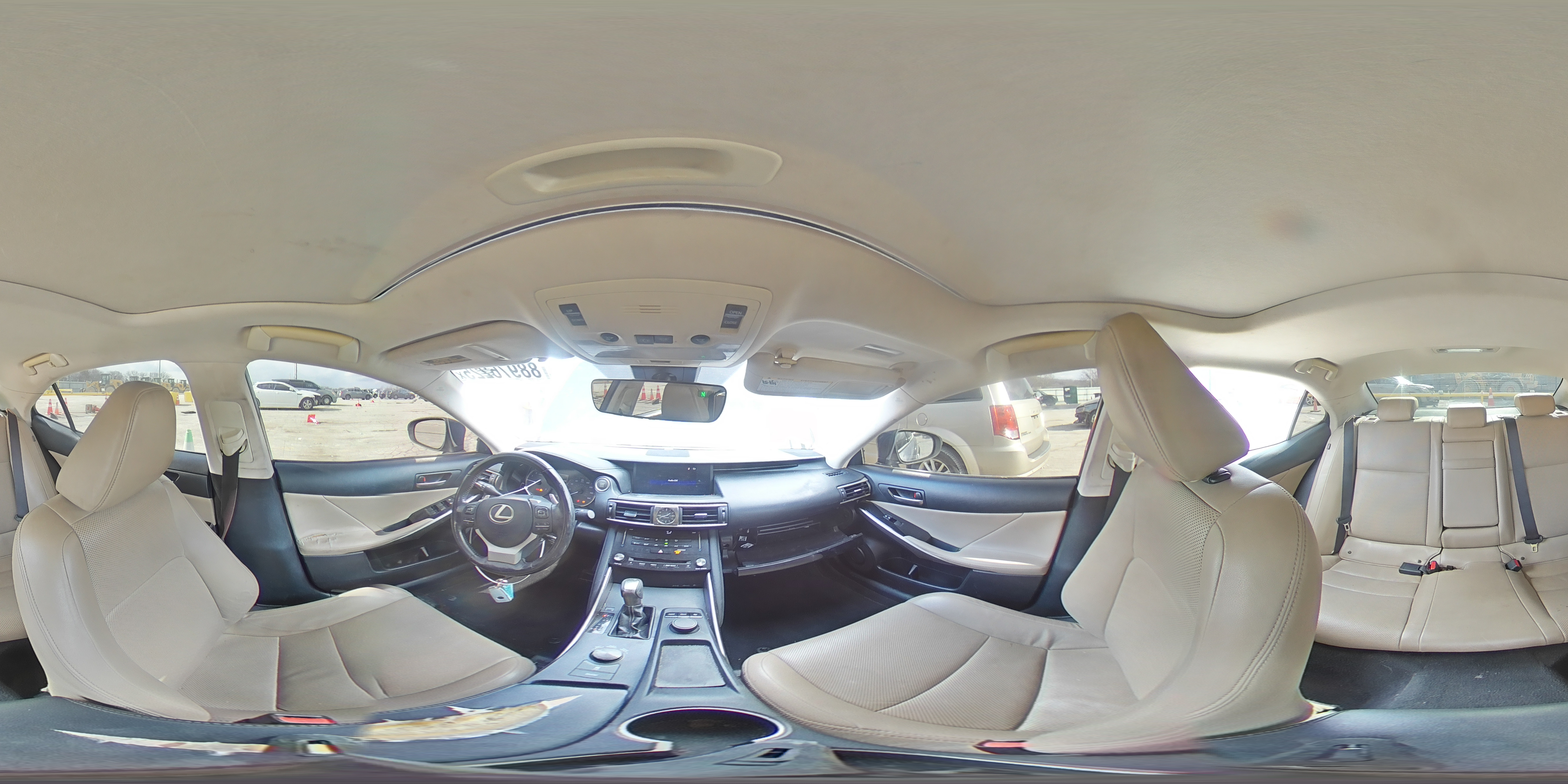 2017 Lexus IS - Image 14