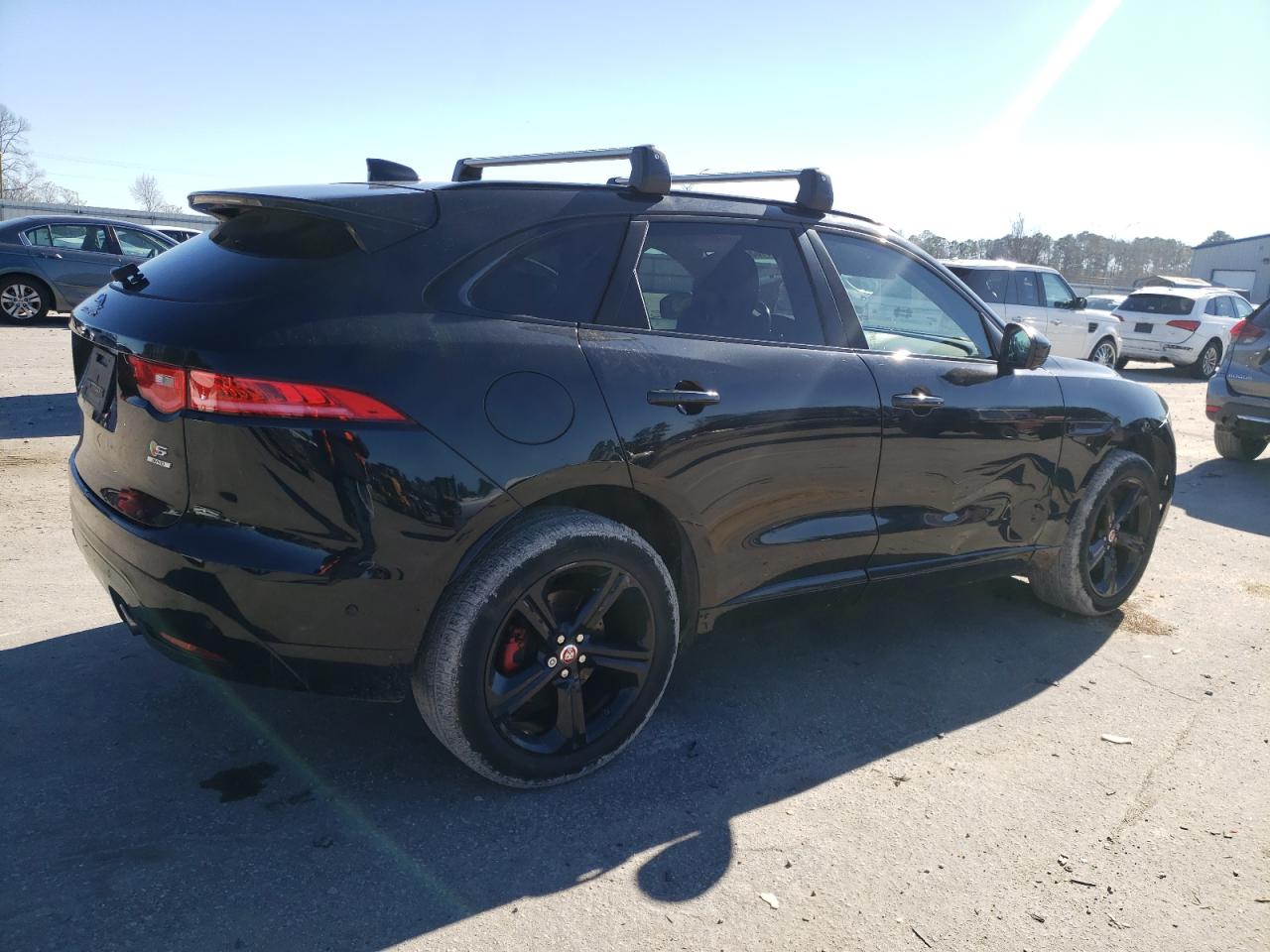 2017 Jaguar F-Pace - Image 3