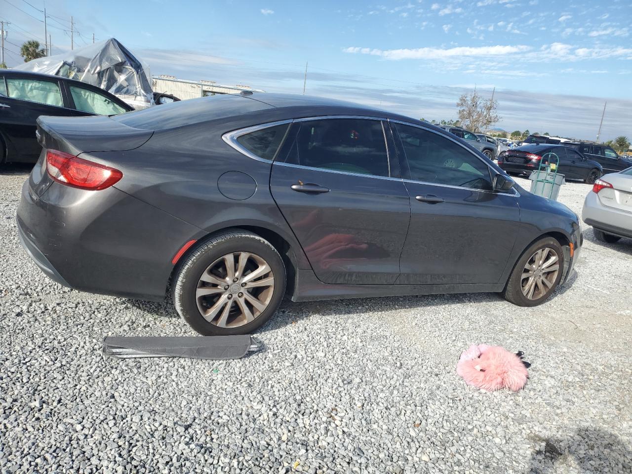 2015 Chrysler 200 - Image 3