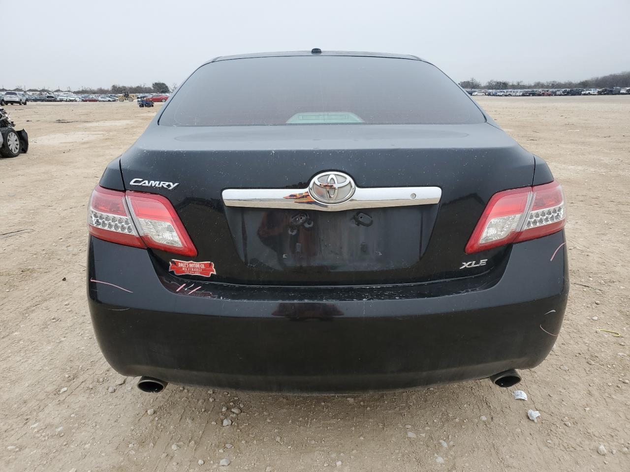 2010 Toyota Camry - Image 6