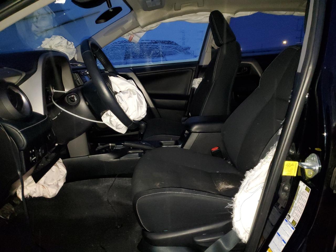2018 Toyota RAV 4 - Image 7