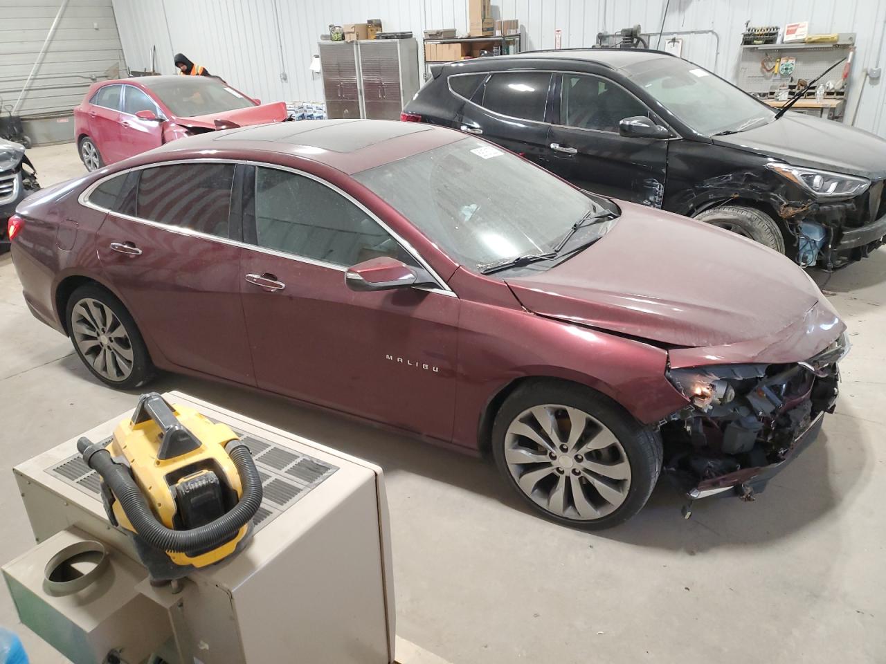 2016 Chevrolet Malibu - Image 4