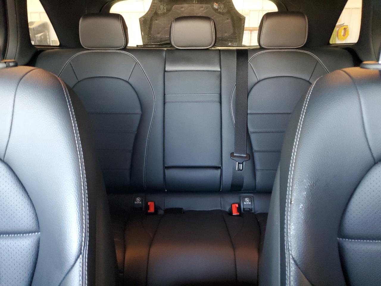 2017 Mercedes-Benz GLC - Image 10