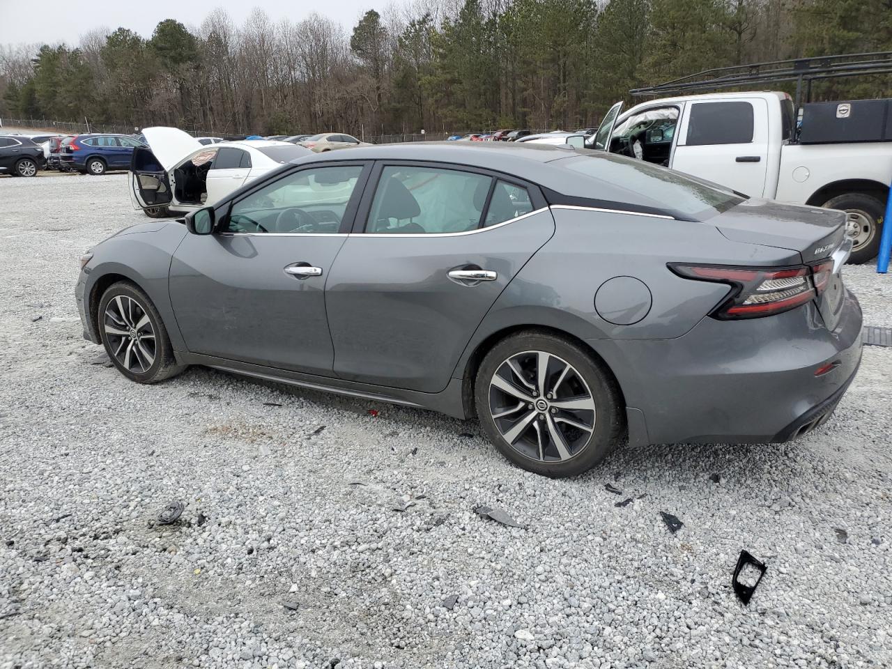 2019 Nissan Maxima - Image 2