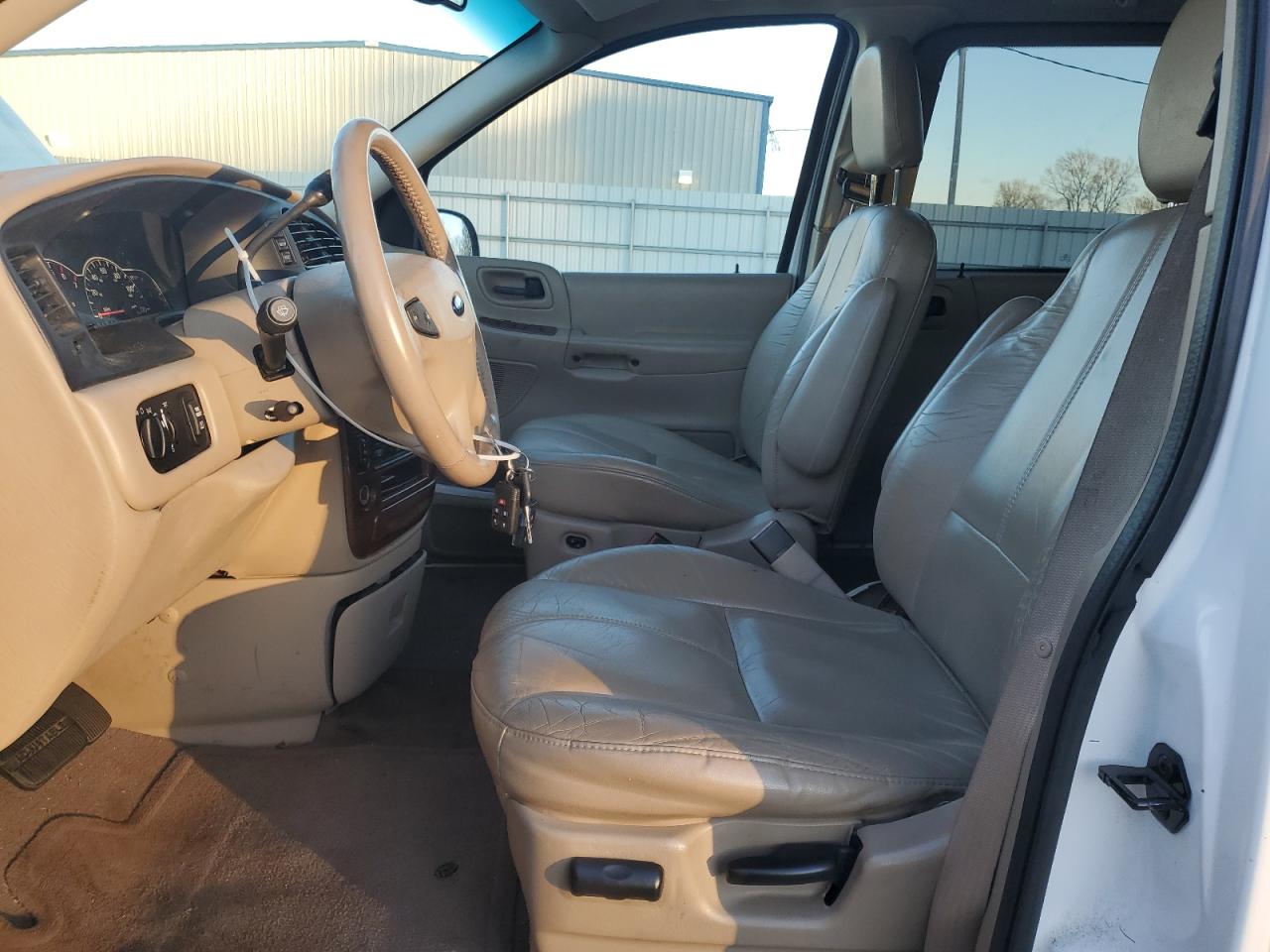 2001 Ford Windstar - Image 7
