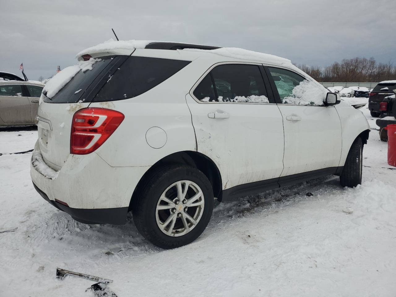2017 Chevrolet Equinox - Image 3