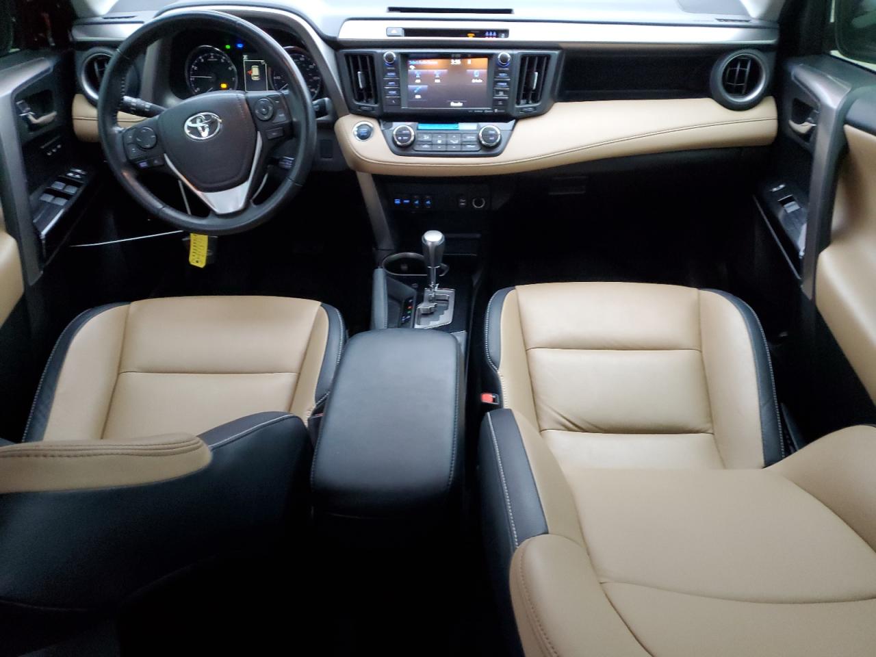 2018 Toyota RAV 4 - Image 8