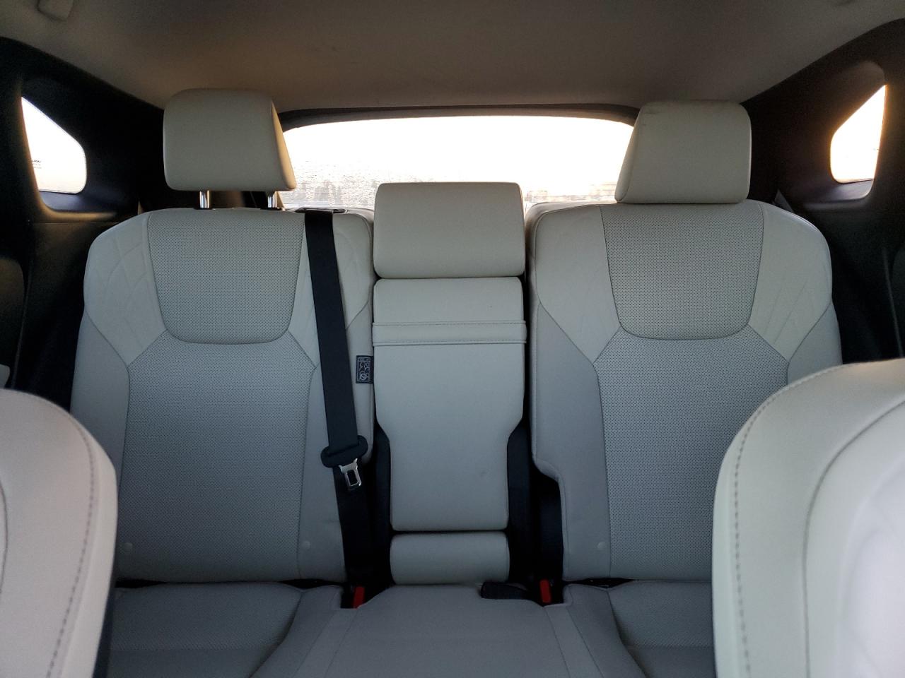 2024 Lexus RX - Image 10