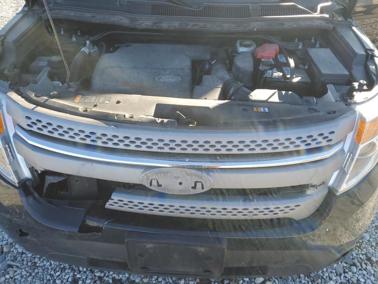 2015 Ford Explorer - Image 12