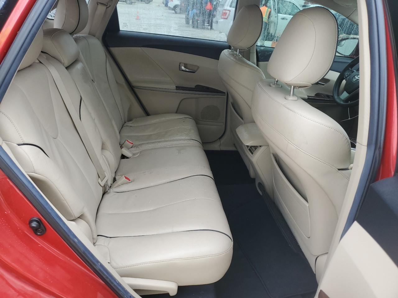 2013 Toyota Venza - Image 11