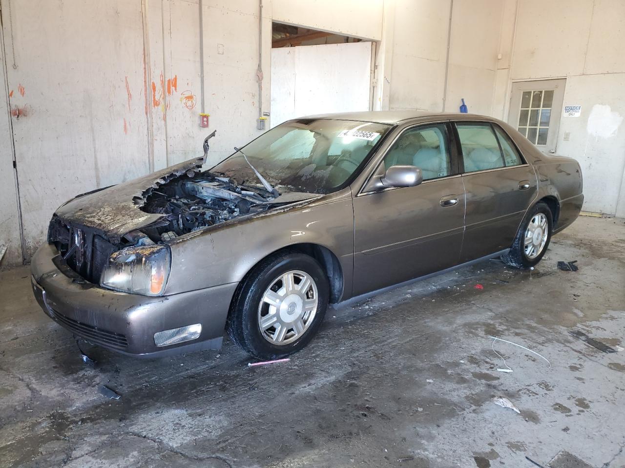 2003 Cadillac Deville for Sale in Madisonville, TN - Burn - Engine