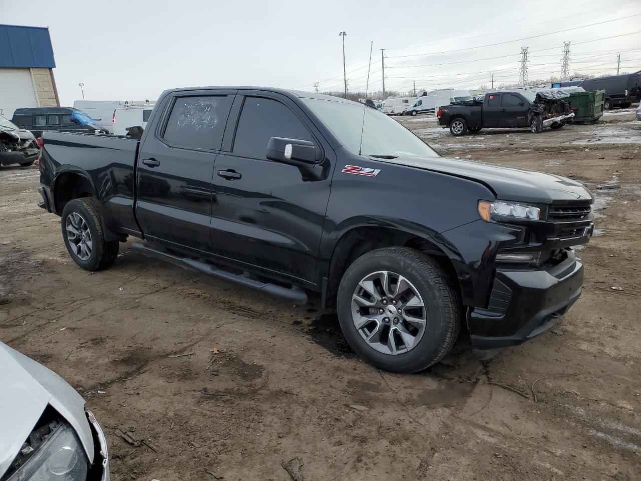 2022 Chevrolet Silverado - Image 4