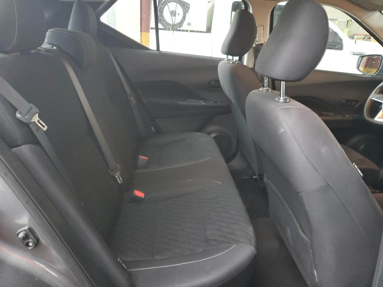 2022 Nissan Kicks - Image 11