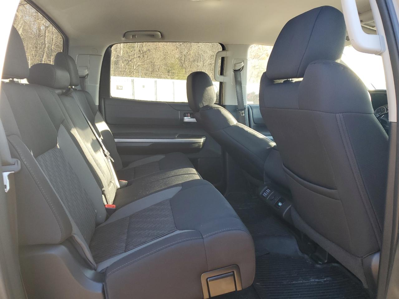 2017 Toyota Tundra - Image 10
