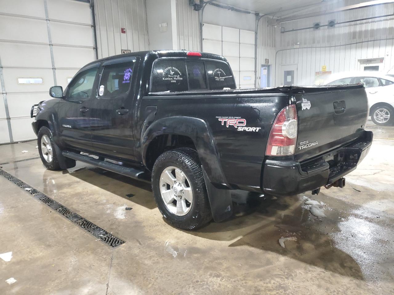2011 Toyota Tacoma - Image 2