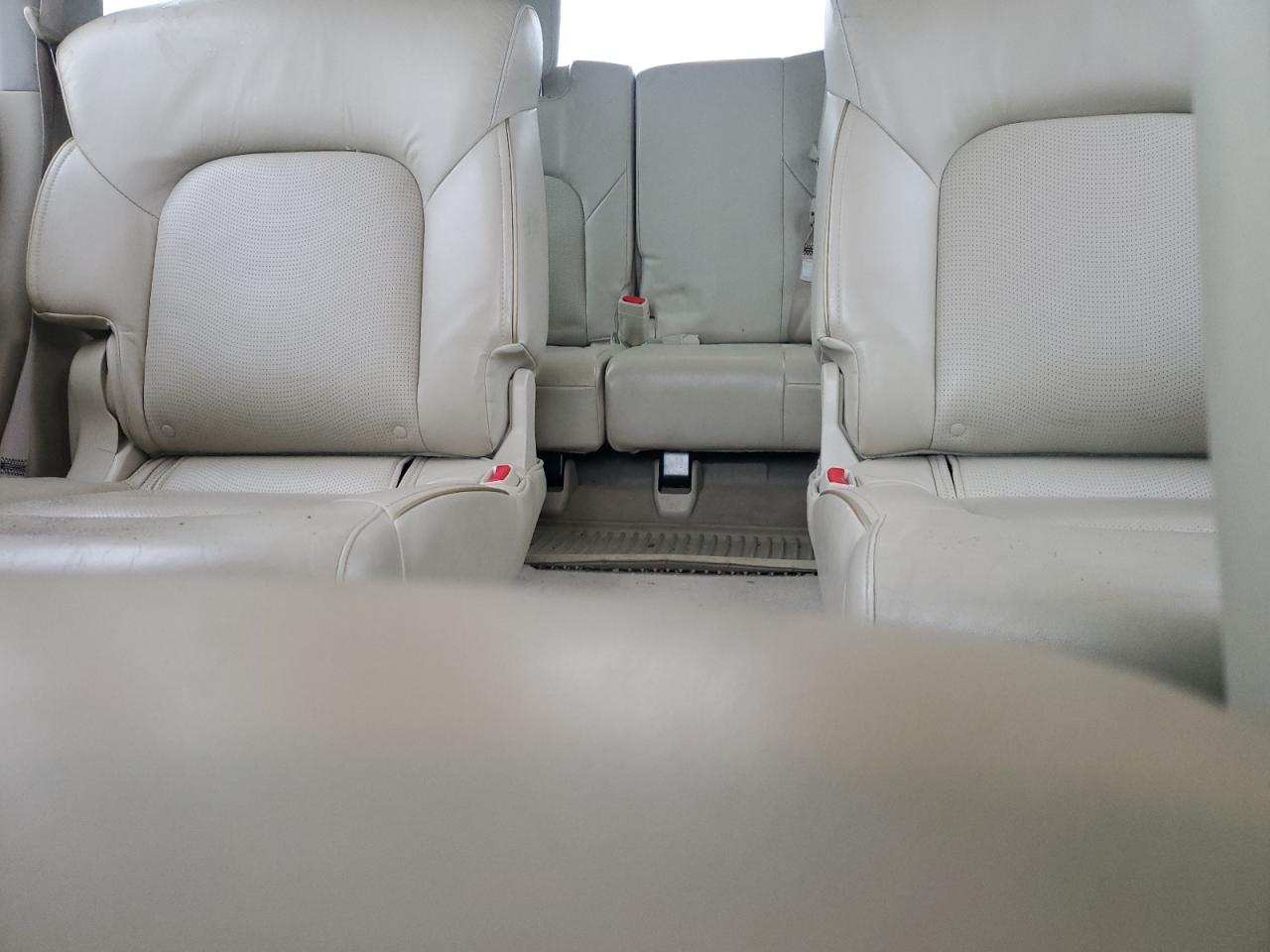 2016 Infiniti QX80 - Image 10