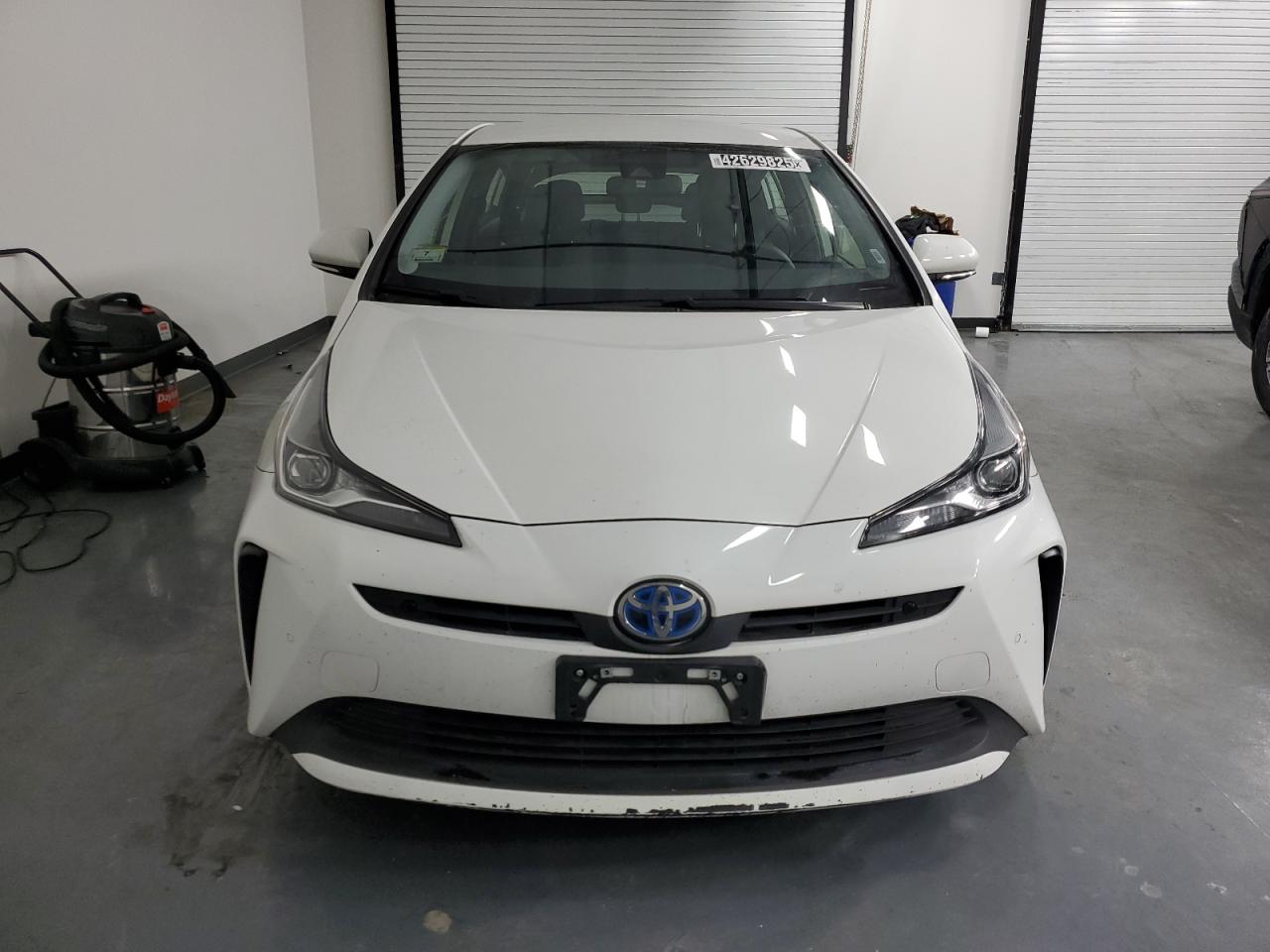 2022 Toyota Prius - Image 5