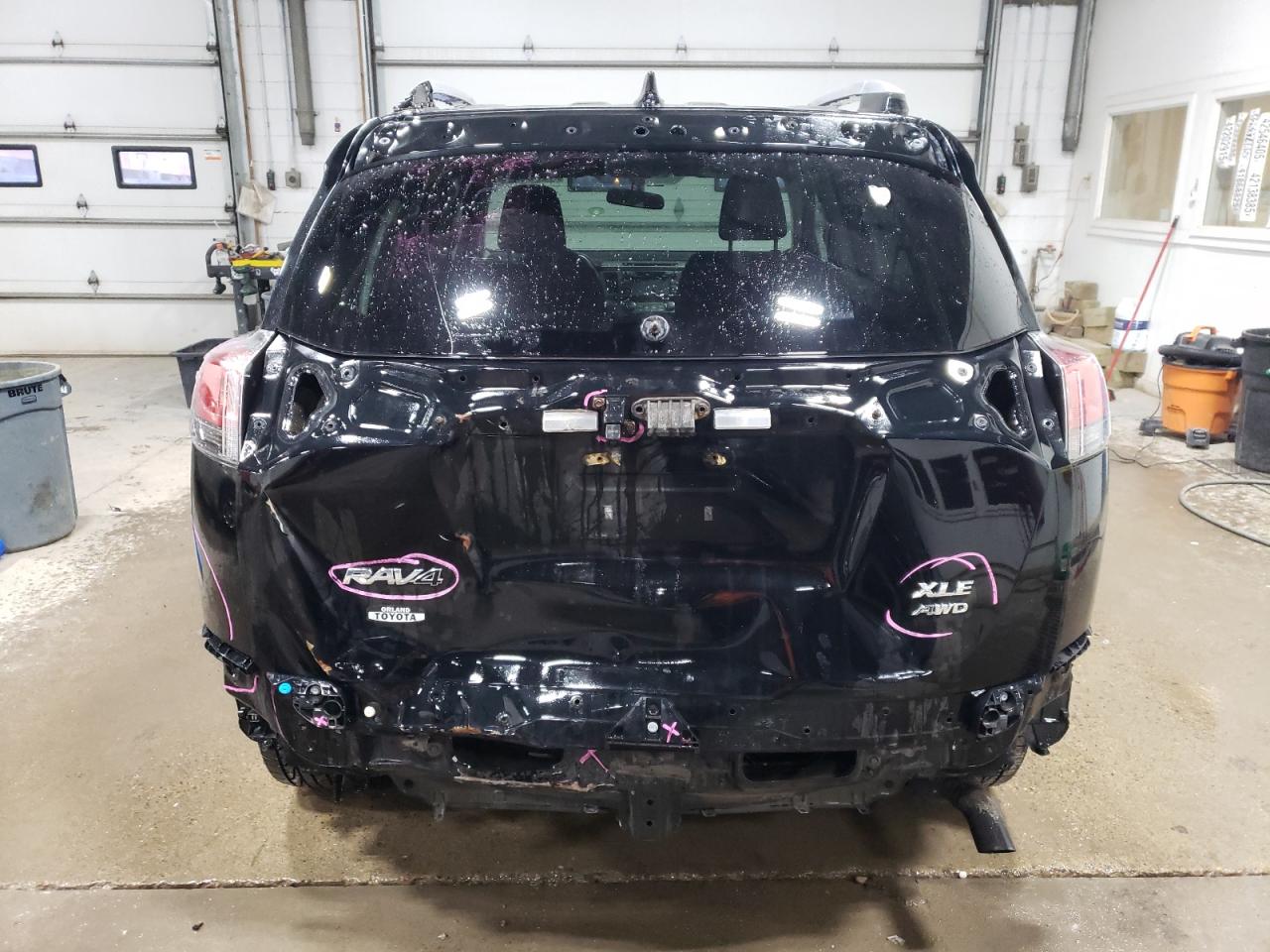 2016 Toyota RAV 4 - Image 6