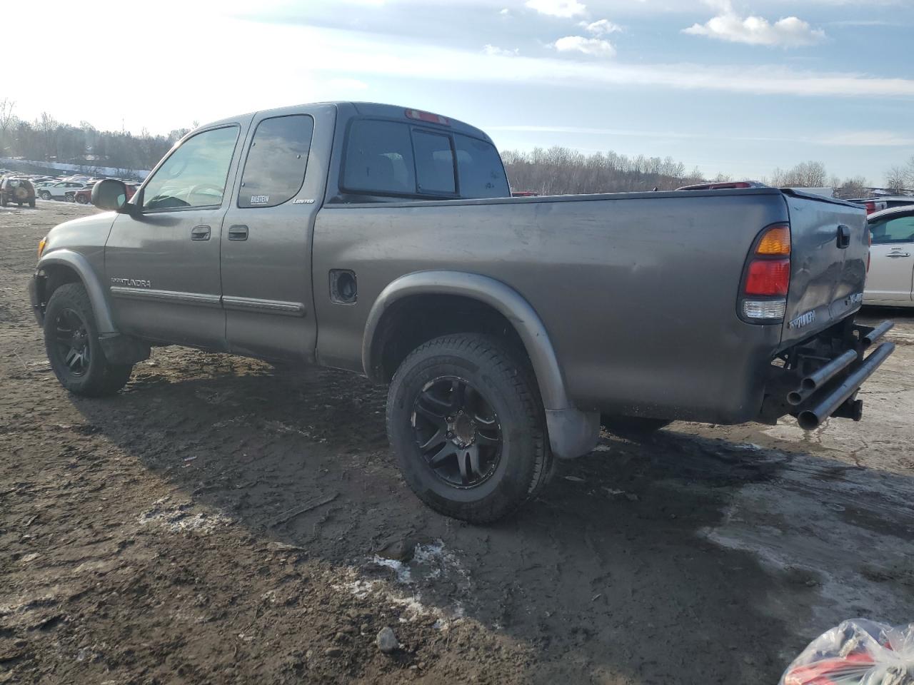 2003 Toyota Tundra - Image 2