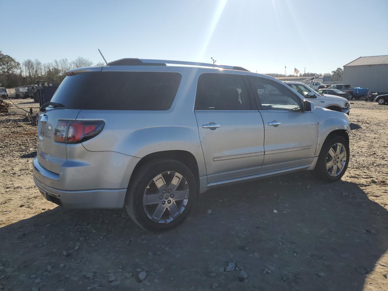 2015 GMC Acadia - Image 3