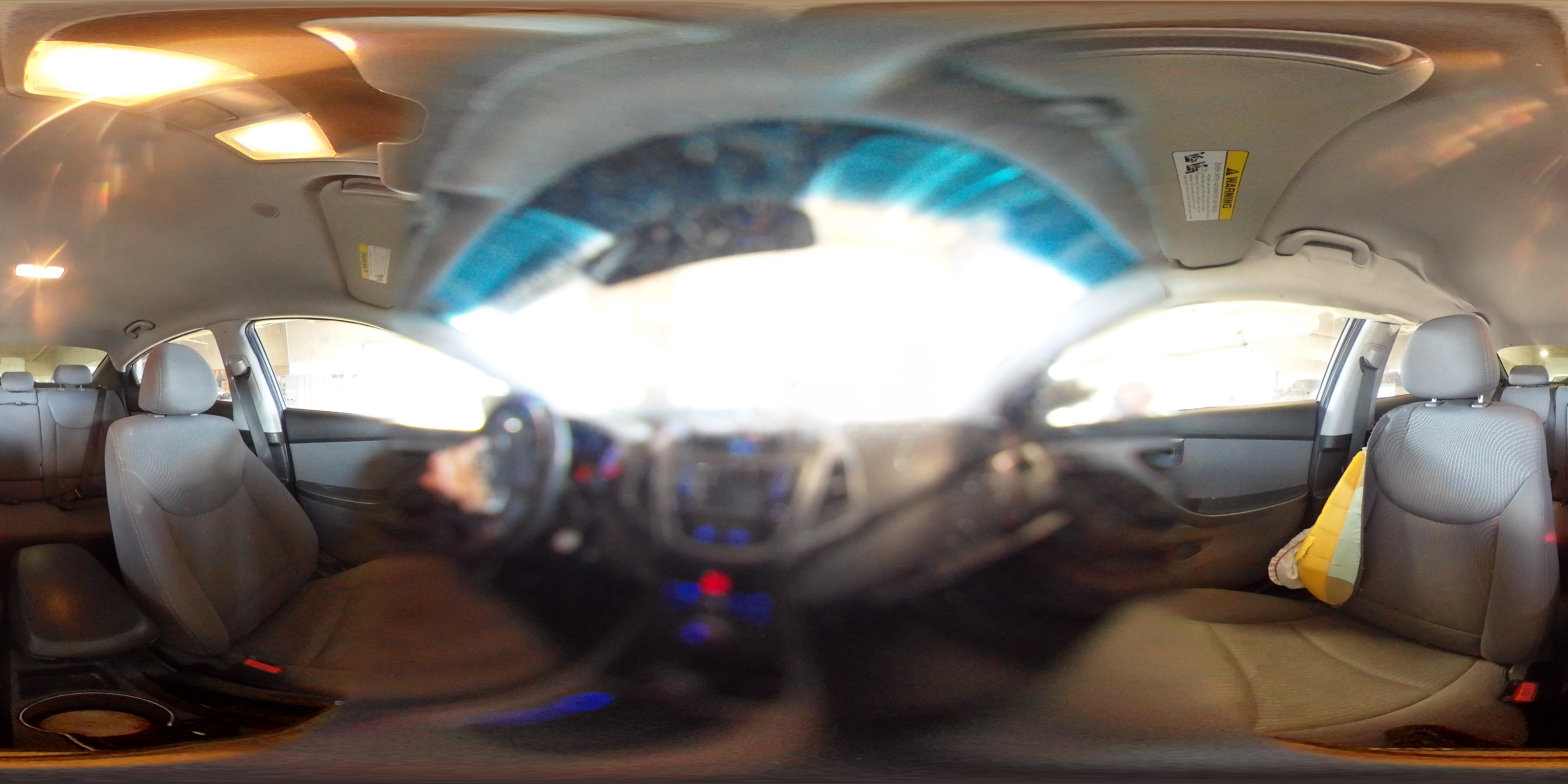 2015 Hyundai Elantra - Image 12