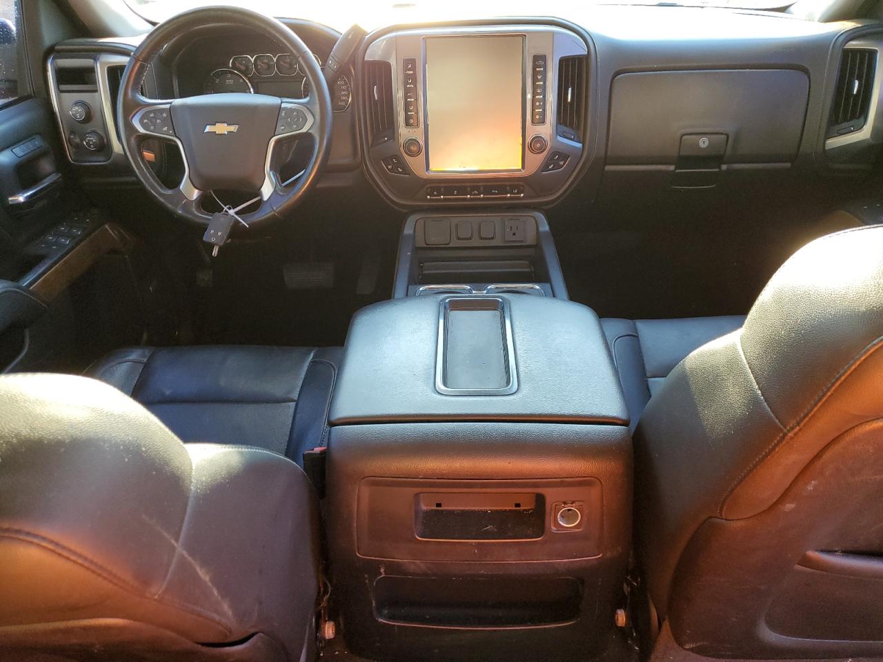 2015 Chevrolet Silverado - Image 8