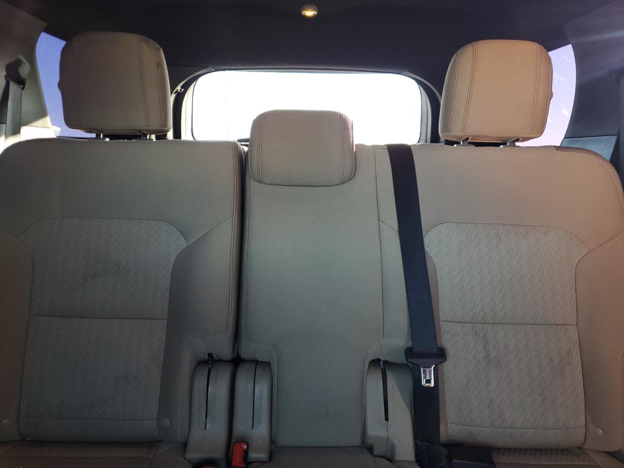 2016 Ford Explorer - Image 10