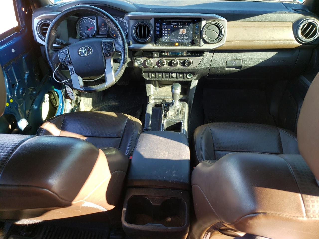 2016 Toyota Tacoma - Image 8