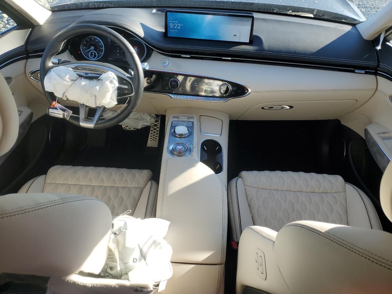 2024 Genesis GV70 - Image 8