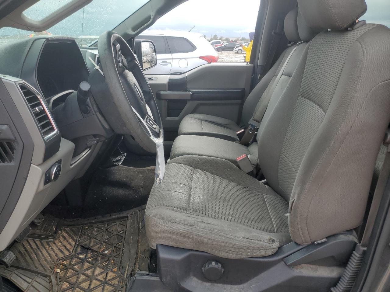2015 Ford F-150 - Image 7