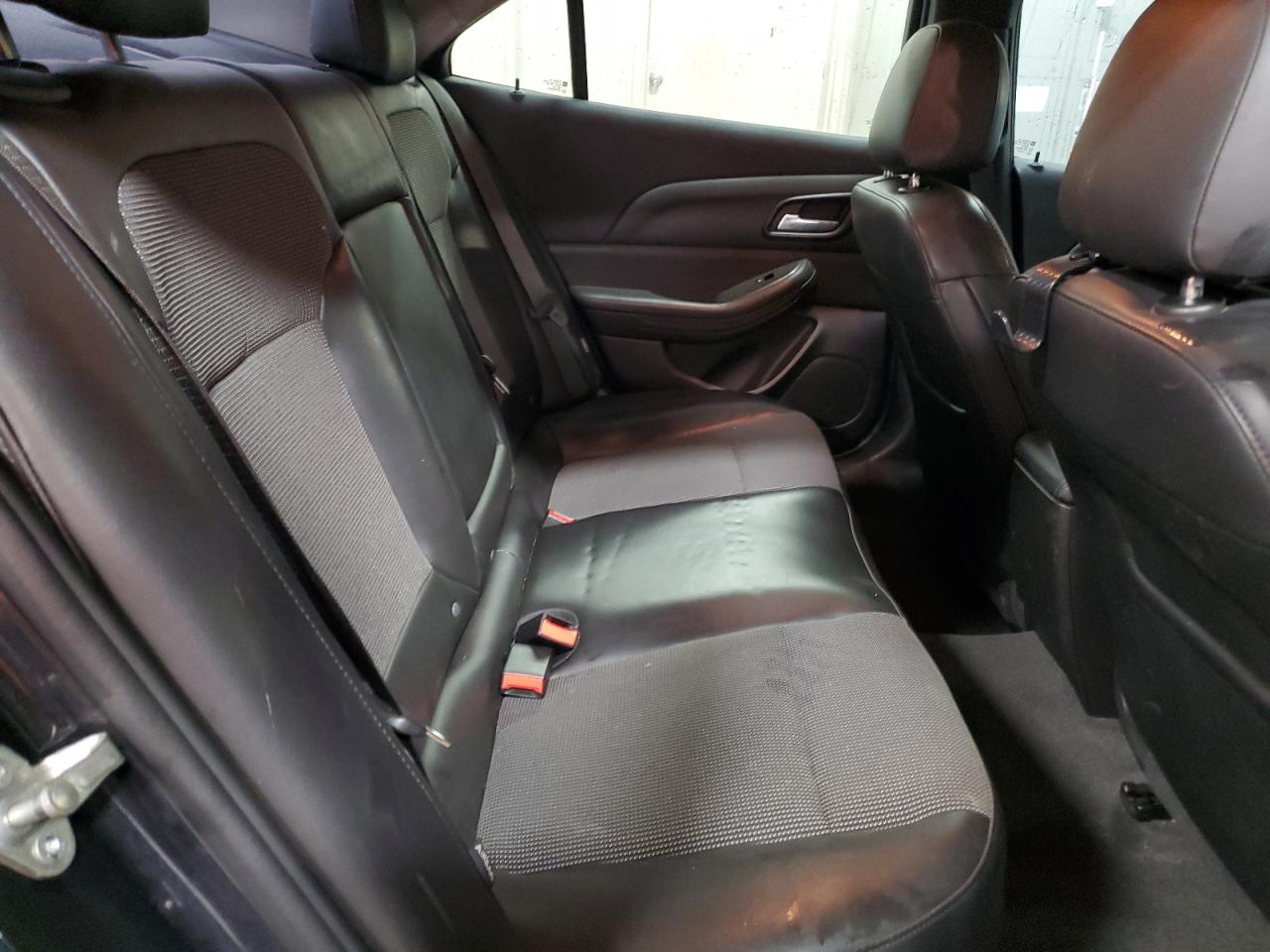 2014 Chevrolet Malibu - Image 10