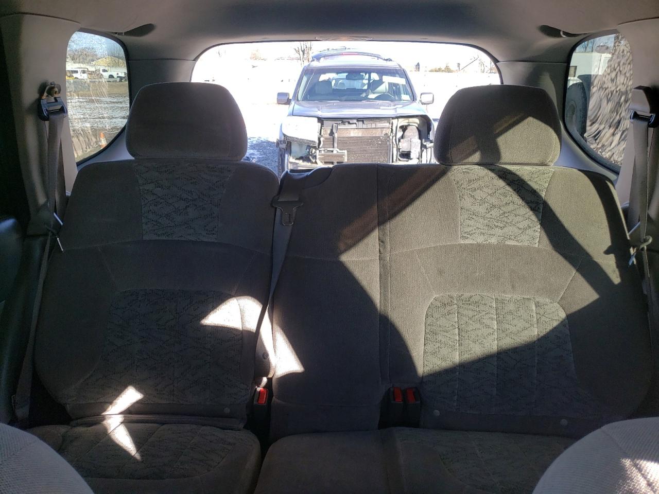 2004 GMC Envoy - Image 10