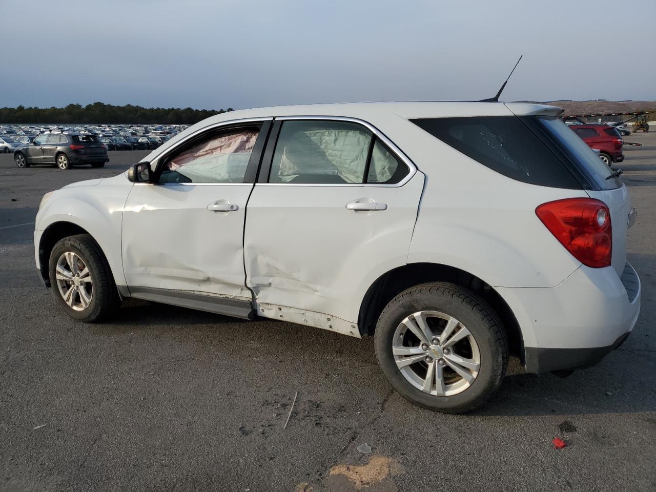 2012 Chevrolet Equinox - Image 2