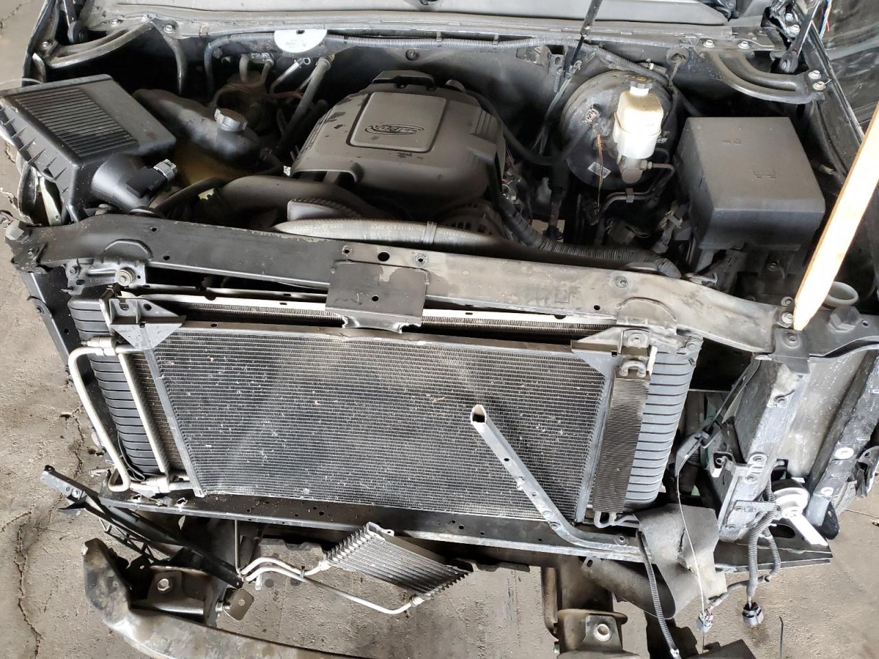 2013 Cadillac Escalade - Image 12