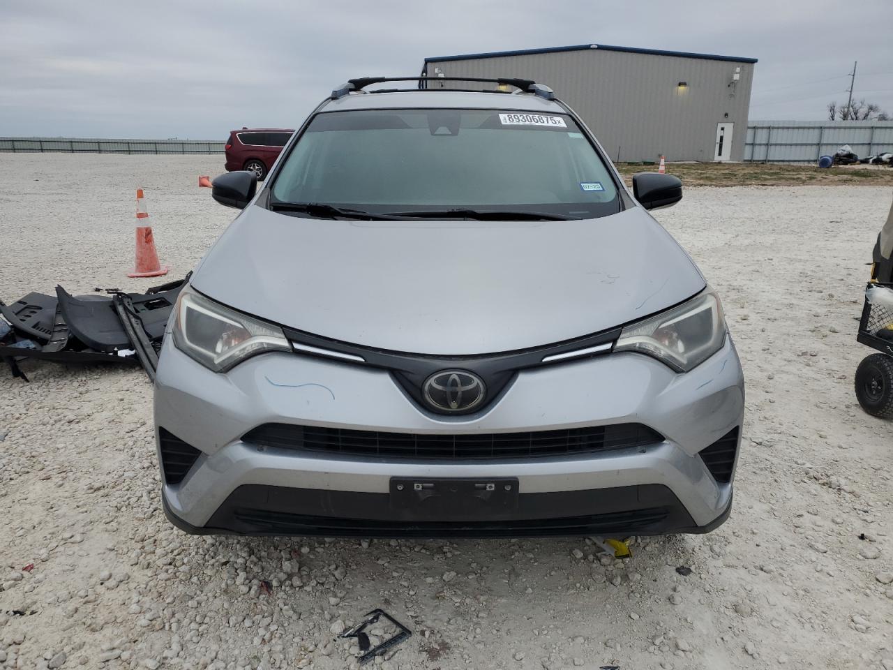 2017 Toyota RAV 4 - Image 5
