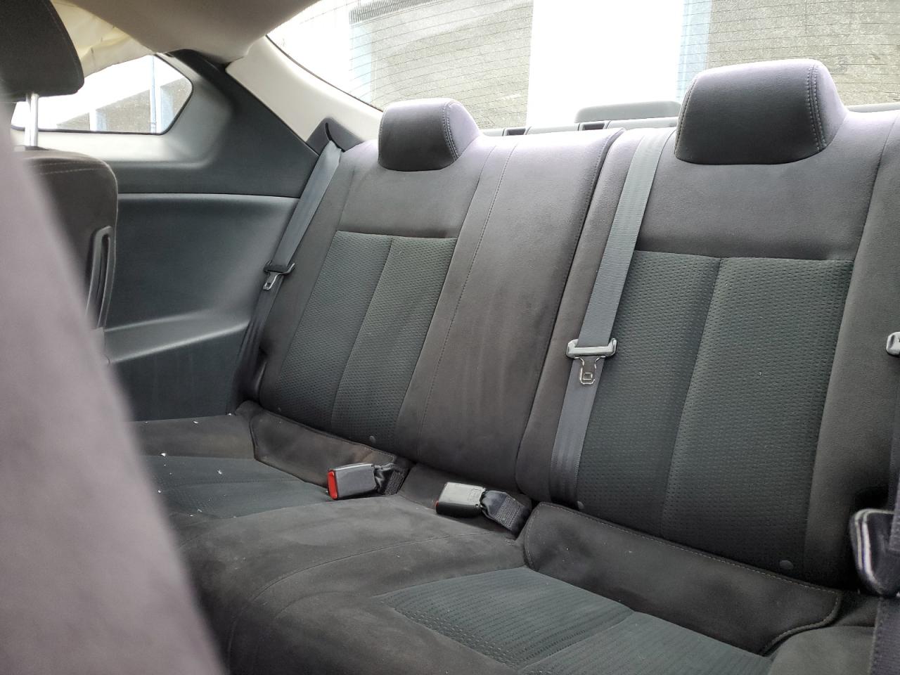 2010 Nissan Altima - Image 10