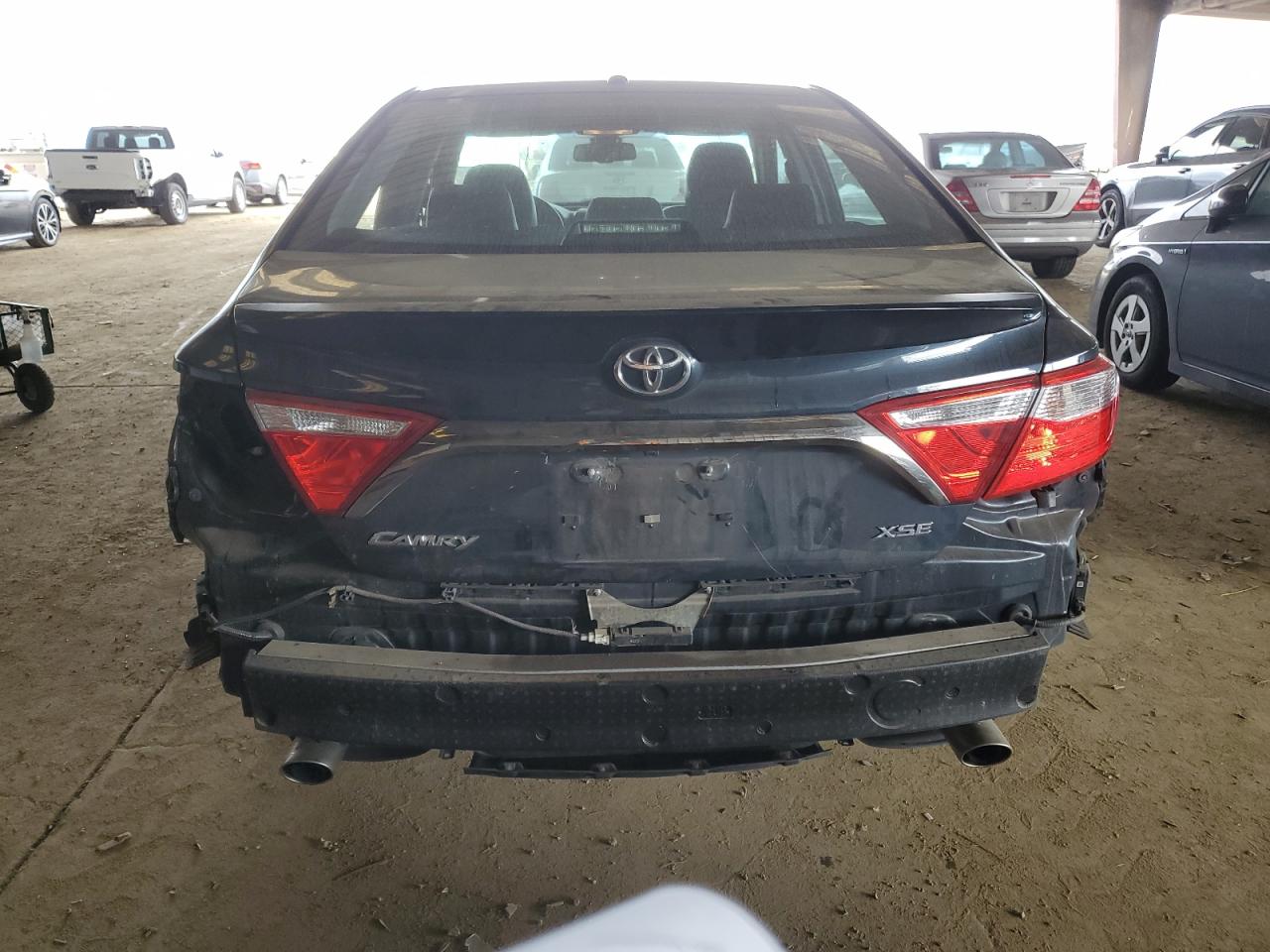 2015 Toyota Camry - Image 6
