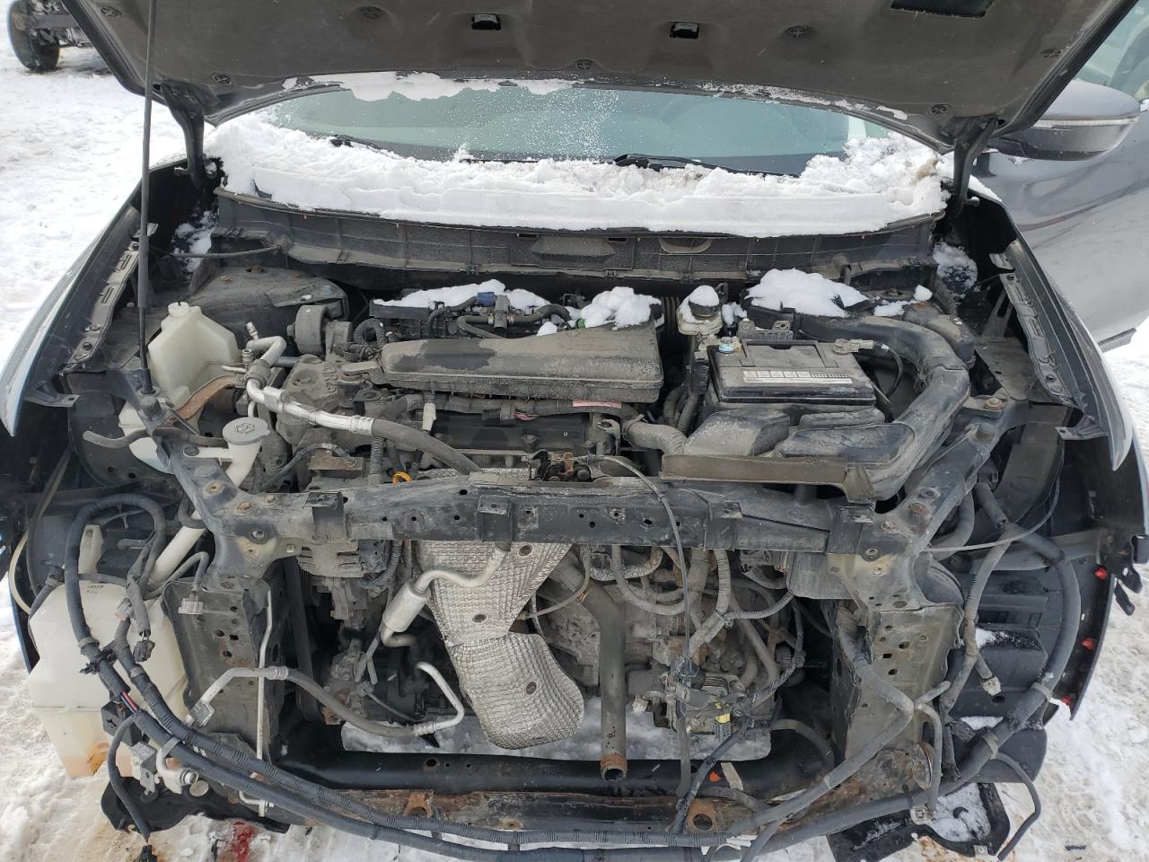 2015 Nissan Rogue - Image 12