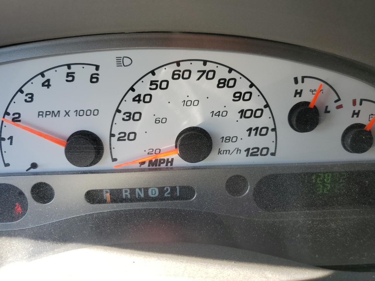 2005 Ford Explorer - Image 9