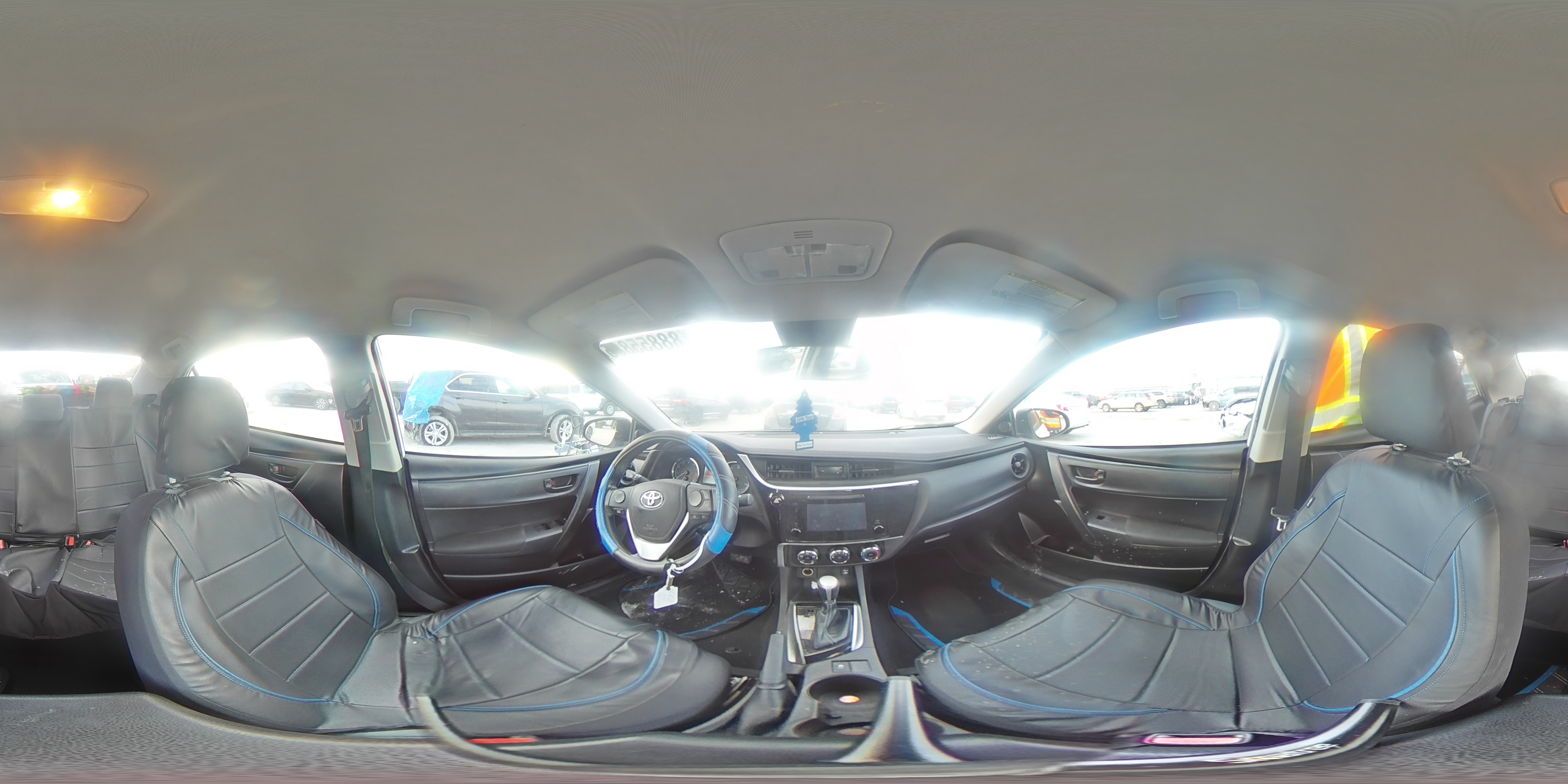 2018 Toyota Corolla - Image 12